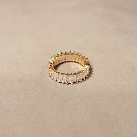 Jewelry - Gold cubic zirconia ring